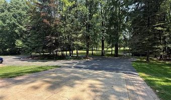 6365 Hayfield Ln, Almont, MI 48003