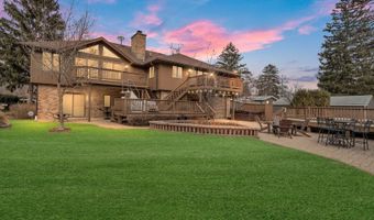 1415 W Hawthorne St, Arlington Heights, IL 60005
