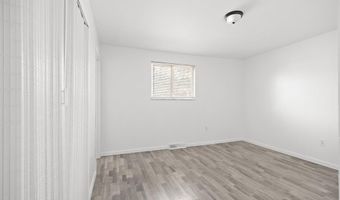 4821 Wick Mor Dr, Alton, IL 62002