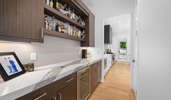 5624 SHERIER Pl NW, Washington, DC 20016