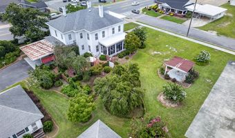 12 Dyal St, Baxley, GA 31513