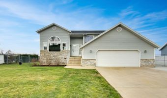 1605 N LEWIS AND CLARK Dr, Centerville, UT 84014