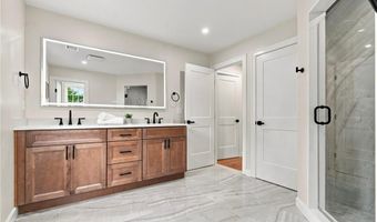 50 Planet Ave, East Providence, RI 02915