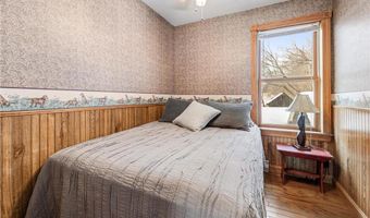 405 N Main St, Alma, WI 54610