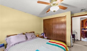 129 Hidden Tree Ln, Amherst, OH 44001