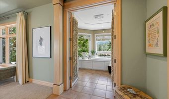 500 Ashland Loop Rd, Ashland, OR 97520