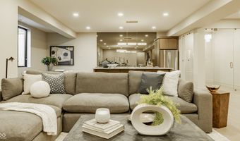 4094 Chapel Hill Ct, Bargersville, IN 46106