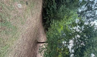 16 Oak Grv, Adairsville, GA 30103