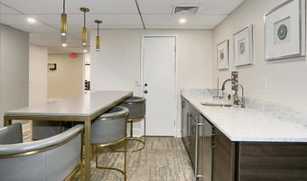 6101 EDSALL Rd 312, Alexandria, VA 22304