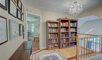 84 Bakewell Ct, Cranston, RI 02921