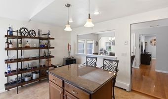 45 Compton St, Belford, NJ 07718