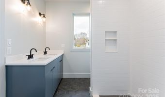 30 Fern St, Asheville, NC 28803
