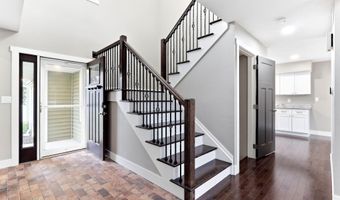 2516 White Oak Dr, Ames, IA 50014