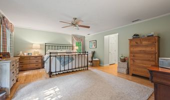 82 Beverly Dr, Avon, CT 06001