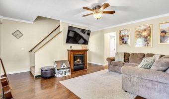 208 Hallock Pl, Abingdon, VA 24210
