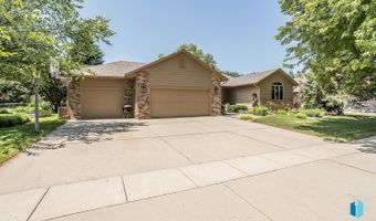 1109 S Parkview Blvd, Brandon, SD 57005
