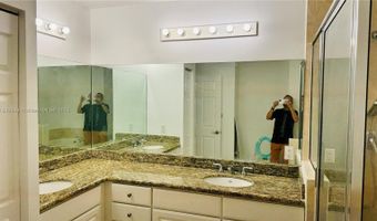 3001 NE 185th St 431, Aventura, FL 33180