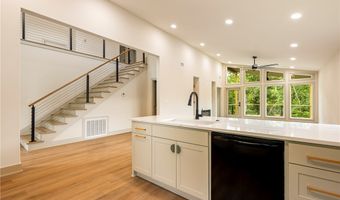 17 Nairn Ln, Bella Vista, AR 72715
