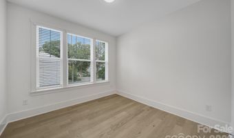1016 Rockway Dr, Charlotte, NC 28205