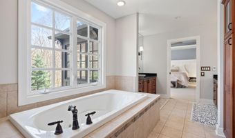 1100 Skyevale Dr NE, Ada, MI 49301