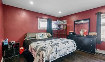 19 S Long St, Johnston, RI 02919