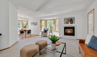 12997 SE LA CRESTA Dr, Milwaukie, OR 97222