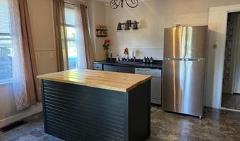 89 Larkin St, Bangor, ME 04401