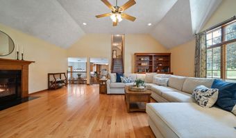 6 Carriage Chase Ln, Atkinson, NH 03811