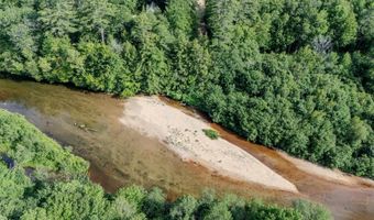 82 Pond Rd, Campton, NH 03223