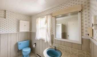5 Knauf Ln, Albany, NY 12211