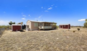 6705 E Red Barrel Rd, Yucca, AZ 86438