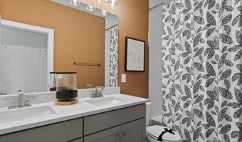 23369 WALKING WOODS Ln, Aldie, VA 20105