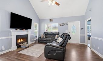 214 Cool Water Ct, Boiling Springs, SC 29316