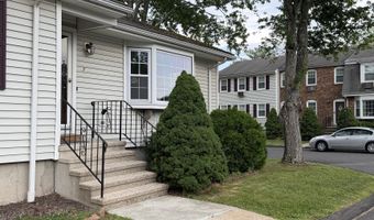 56 Janet Cir 7, Bridgeport, CT 06606
