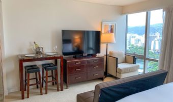 223 Saratoga Rd 2001, Honolulu, HI 96815
