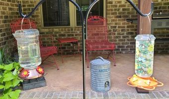 674 Cantrell Rd, Big Sandy, TN 38221