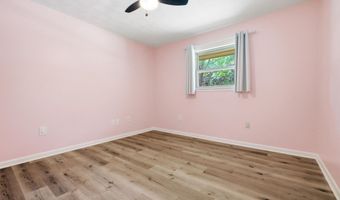 9260 Pinecrest Dr, Biloxi, MS 39532