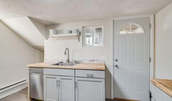 1410 CARBON Ave A-D, Cheyenne, WY 82001