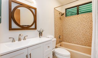 82-984 PAIKAPAHU St, Captain Cook, HI 96704
