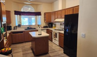 8325 SE SKY VISTA Dr, Amity, OR 97101