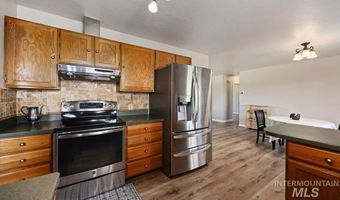1030 Clear Creek Dr, Buhl, ID 83316