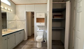 723 Kayroe Rd, Adkins, TX 78101
