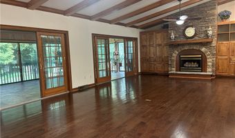 905 Meadow Ln, Anderson, SC 29621