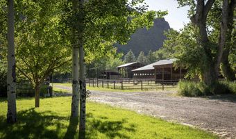 40 Fox Hollow Gulch Rd, Bellevue, ID 83313