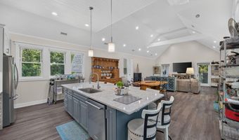 6 Clapper Rail Ct, Bald Head Island, NC 28461