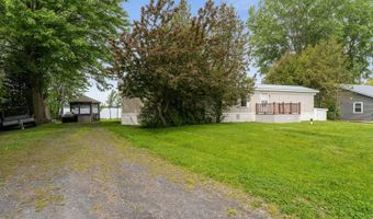 279 Hunter N Rd, Alburgh, VT 05440