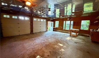 11 Pawtucket Ave, Bristol, RI 02809