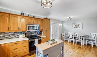 135 Kraft Dr, Ashville, OH 43103