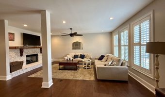 712 4th, West Point, GA 31833