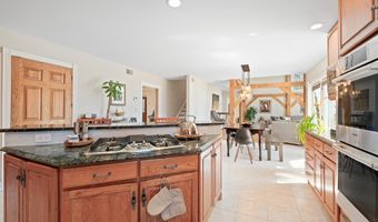 25 CARSDALE Dr, Belle Mead, NJ 08502